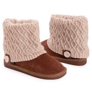 NWT Muk Luks Vanilla Scallop Diamond-Knit Boot